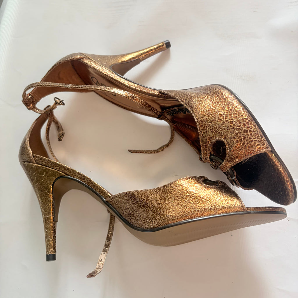 Carlos by Carlos Santana Bronze Chain Heels — Size 10